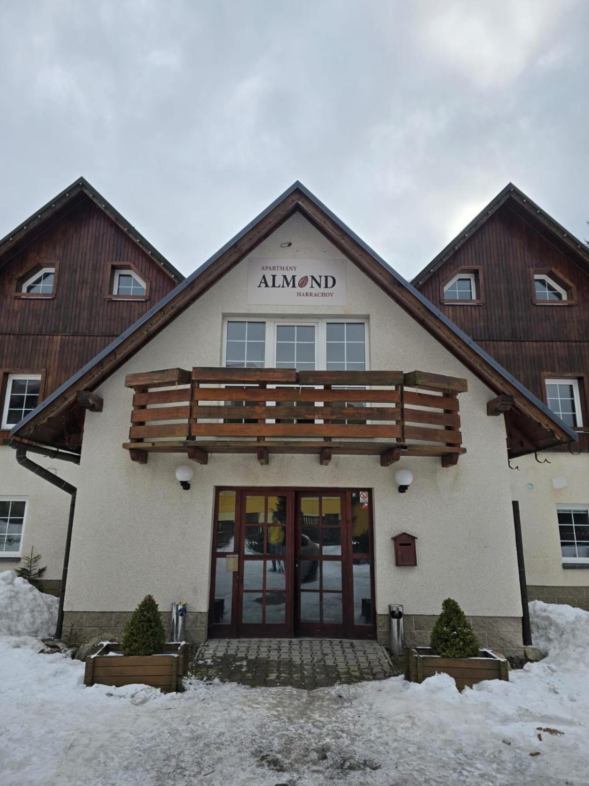 Apartmany Almond Гаррахов Экстерьер фото